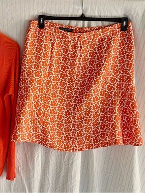 Jones New York- Lovely soft orange floral skirt and matching cardigan